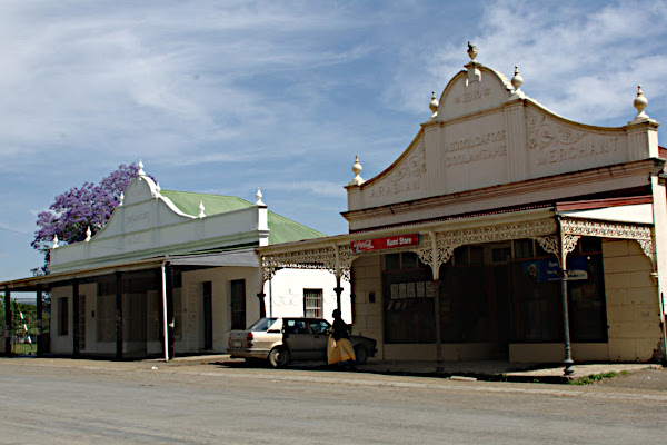 2009 photo of the oldest surviving shops in Weenen