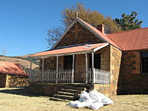 O'Neills cottage before restoration